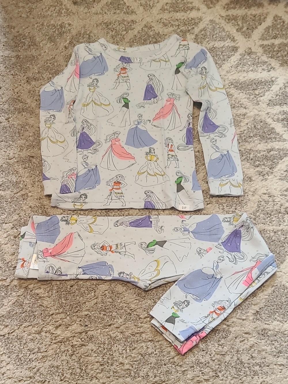 4 for $28 - baby GAP Girls 6 Blue Disney Princesses Pajama Set - 1 pair